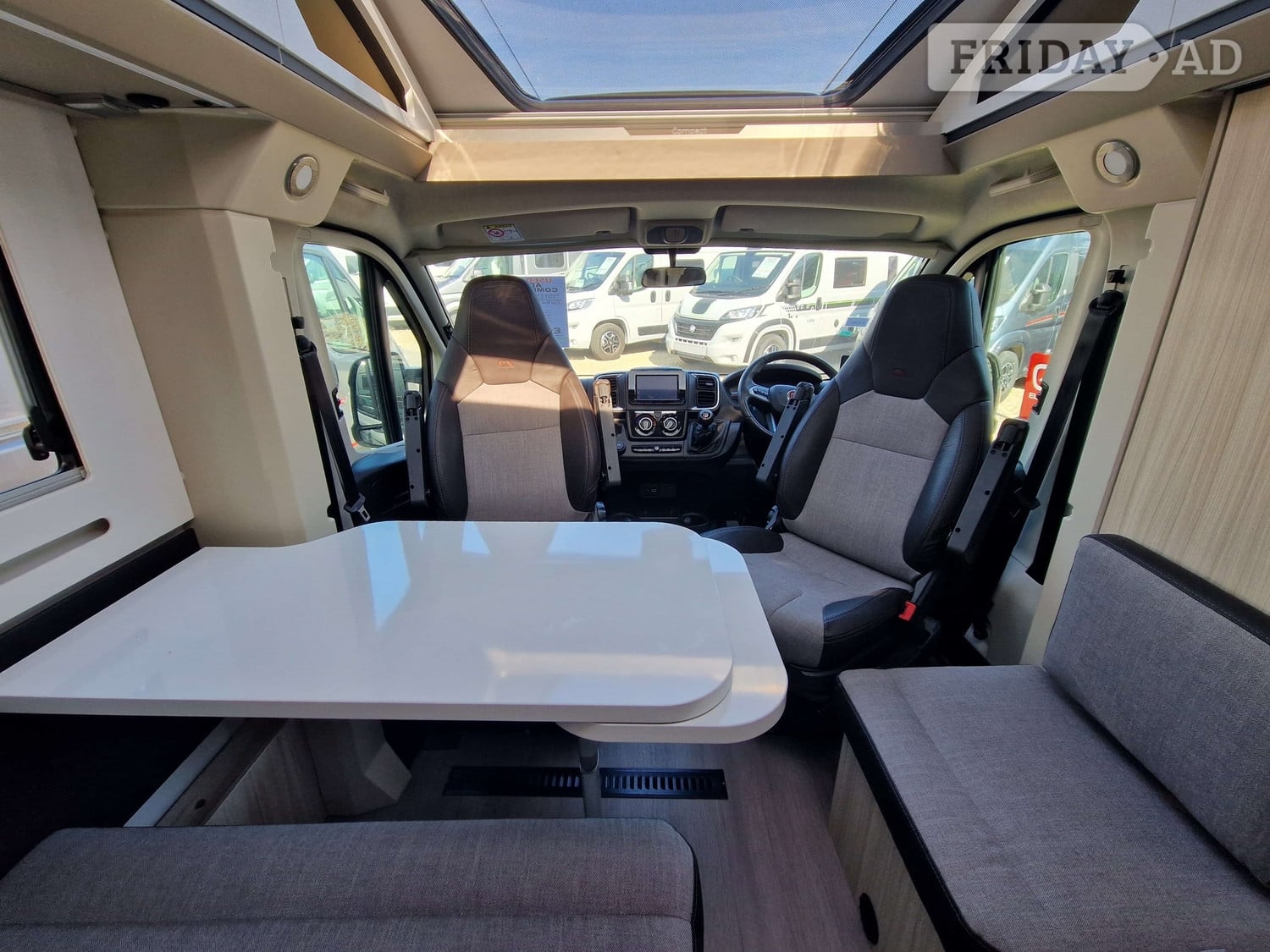 [3 berth ]Adria Compact Supreme SP