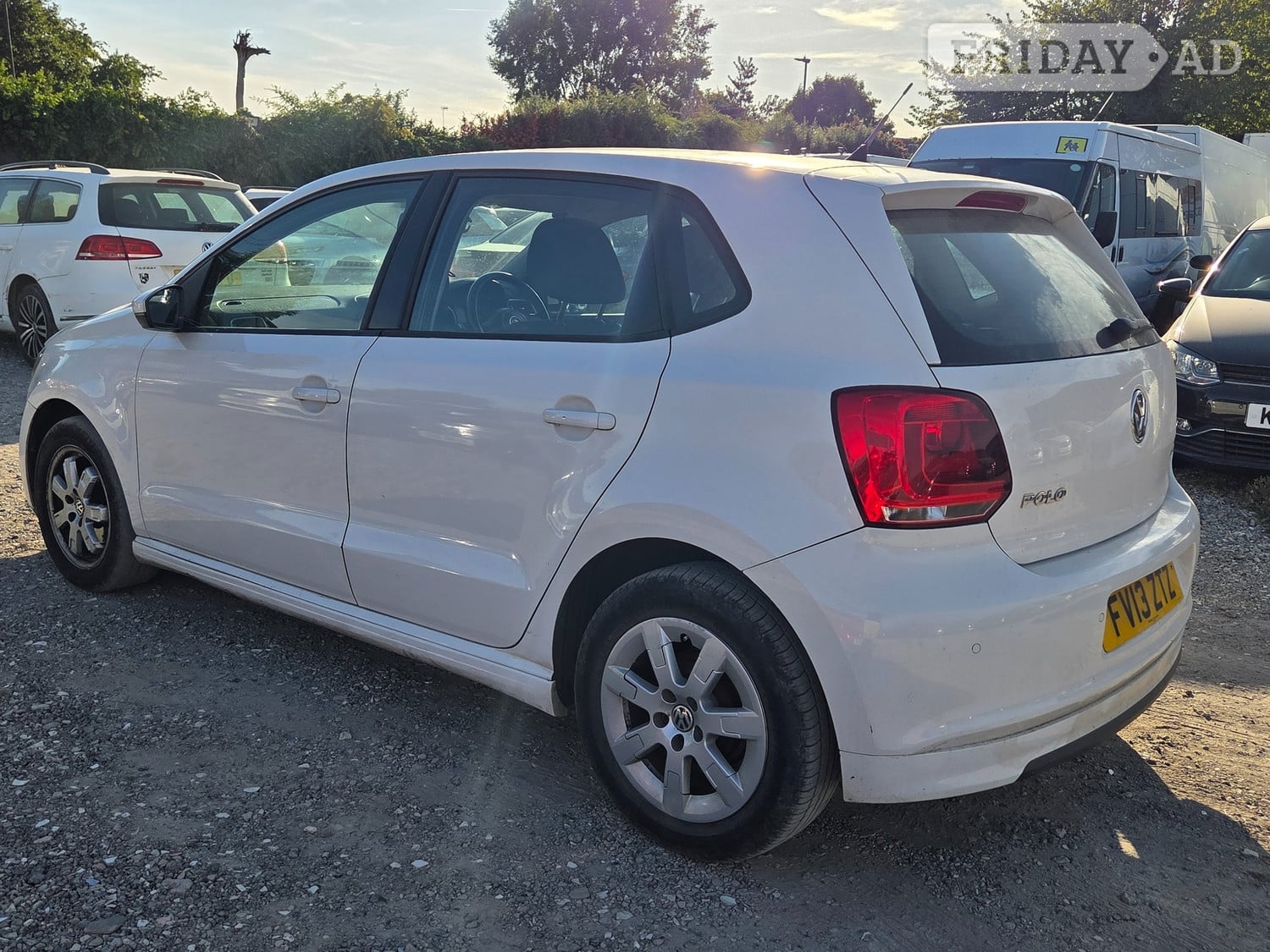 Volkswagen Polo 2013 - Cars