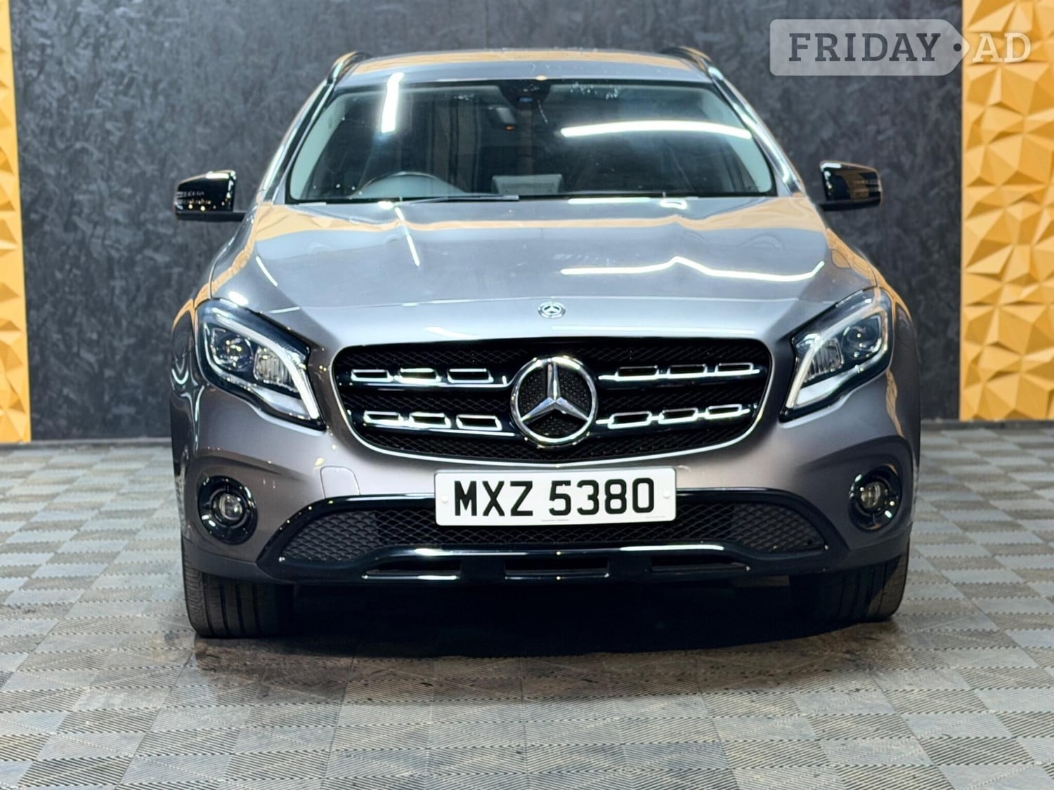 [ berth ]Mercedes-Benz GLA
