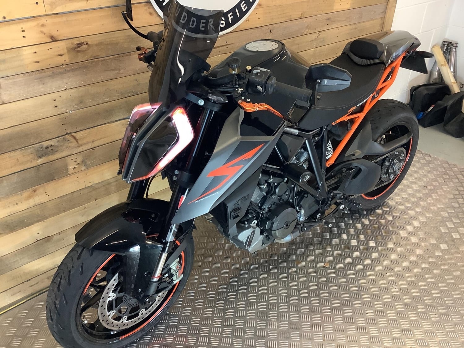 [ berth ]KTM 1290 Super Duke