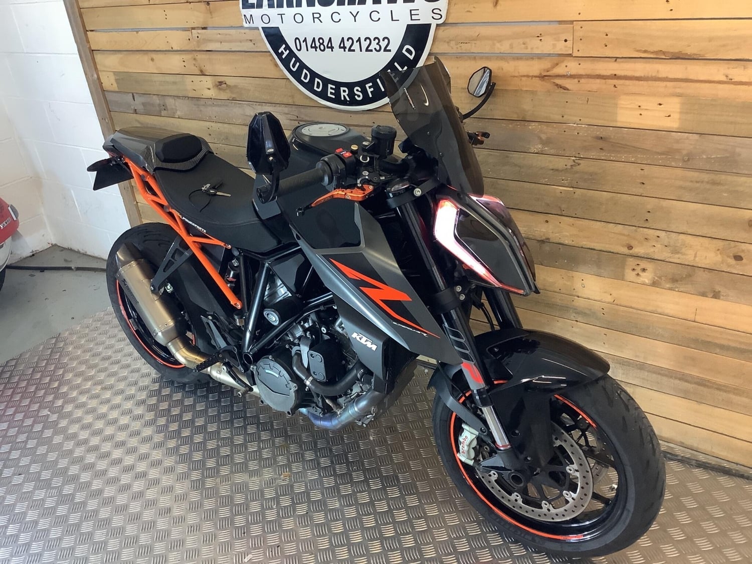 KTM 1290 Super Duke 2018 - Motorbikes, Scooters & Quads