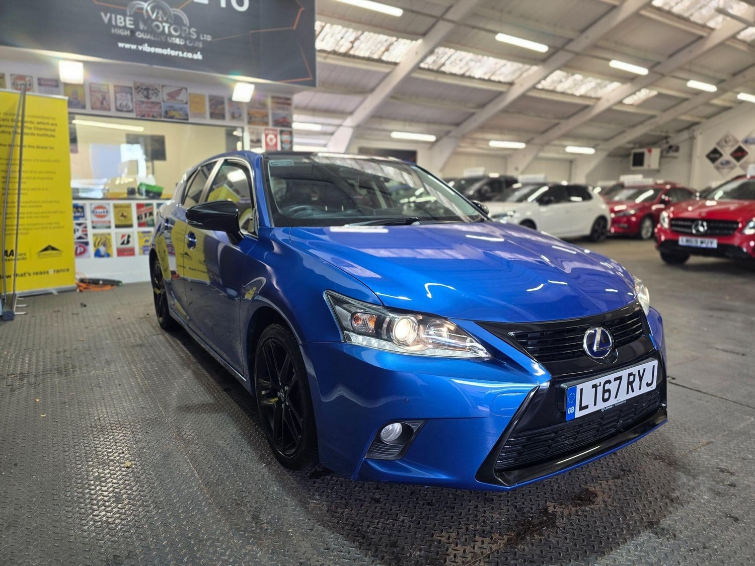 [ berth ]Lexus CT