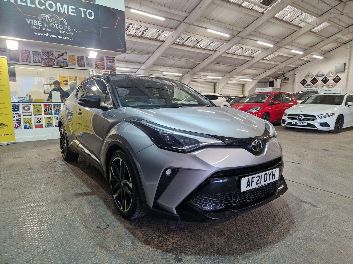 Toyota C-HR 2021 - Cars in Harrow