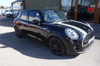 Mini Hatch 2019