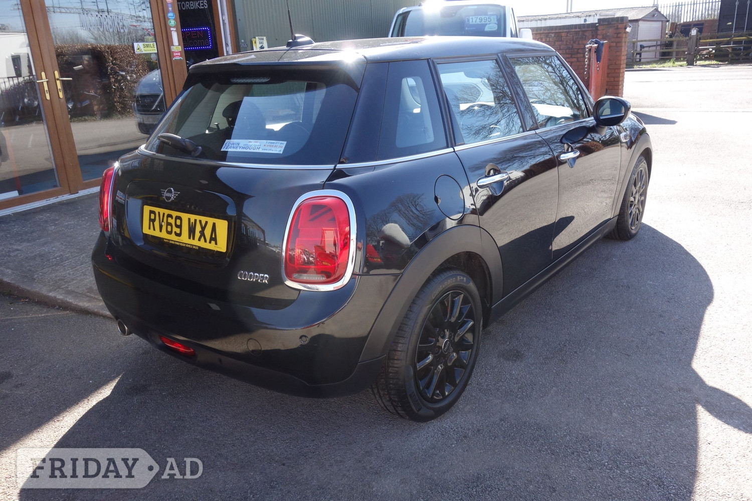 [ berth ]Mini Hatch