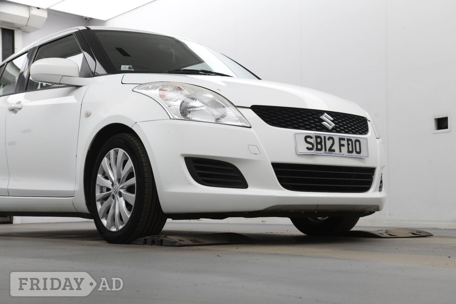 Suzuki Swift 2012 - Cars in Uxbridge