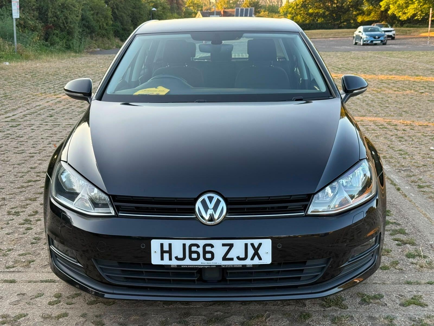 [ berth ]Volkswagen Golf
