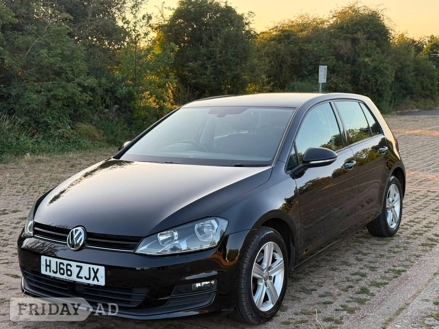 Volkswagen Golf 2016 - Cars