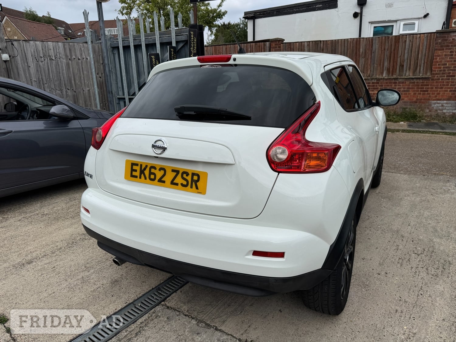 Nissan Juke 2012 - Cars