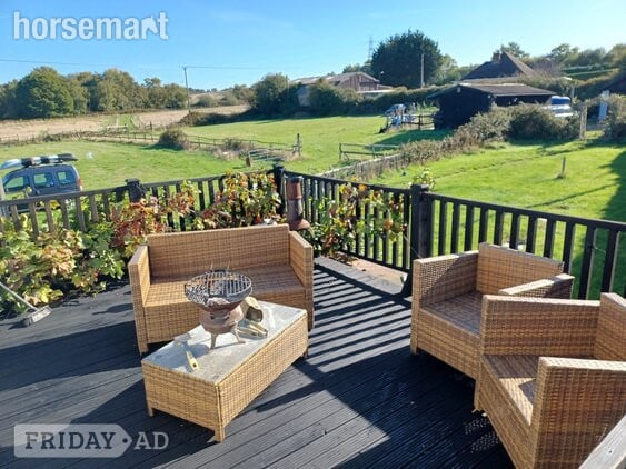 Cottage Property for sale in Corfe Mullen