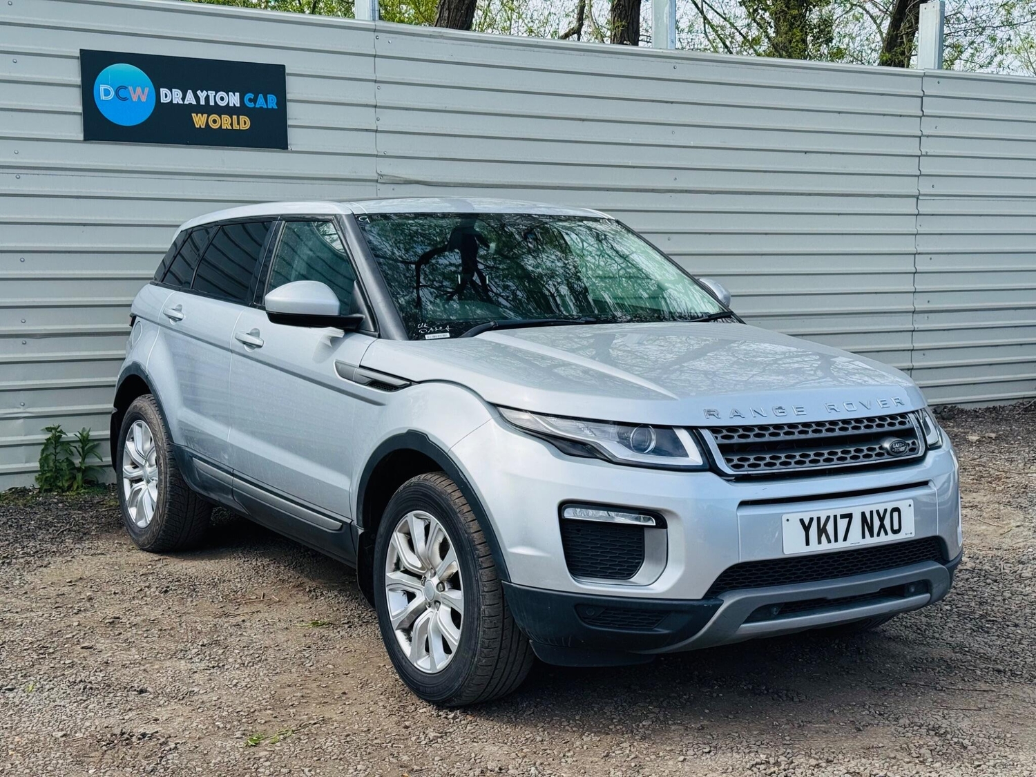 Land Rover Range Rover Evoque 2017 - Cars in Hillingdon