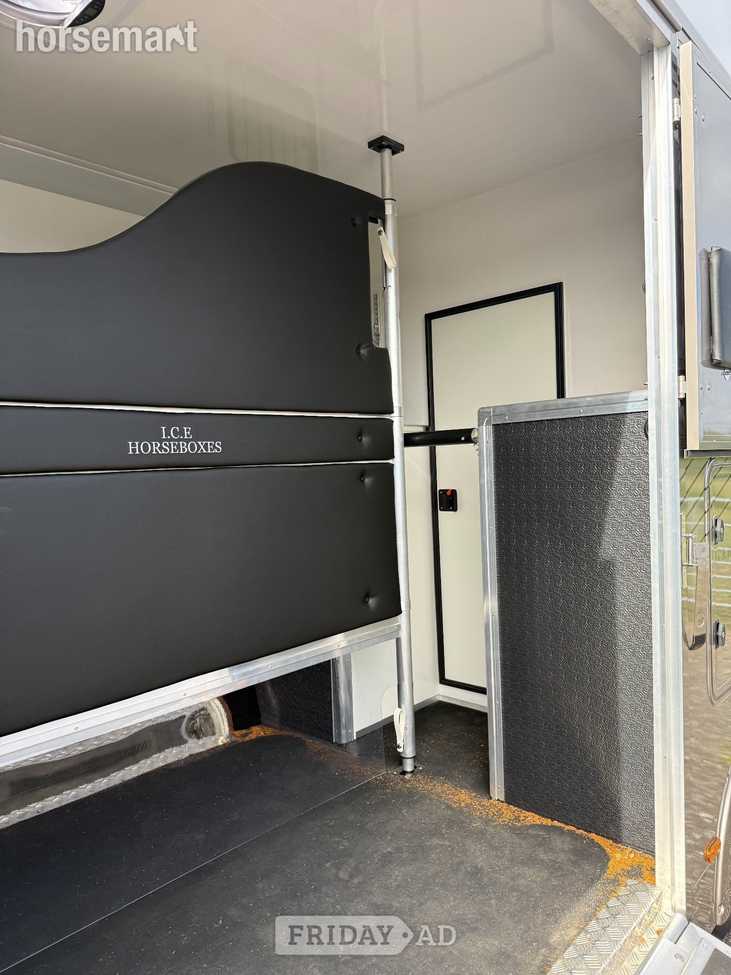 I.C.E Dynamic Citroen Horsebox - Trailers & Horseboxes in Carshalton
