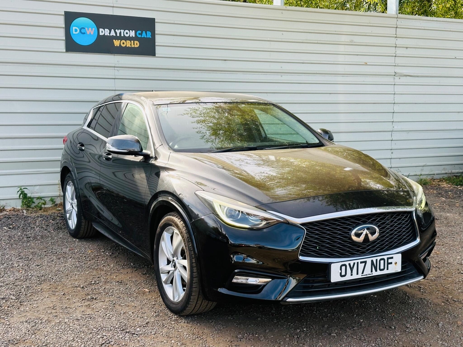 Infiniti Q30 2017 - Cars in Hillingdon