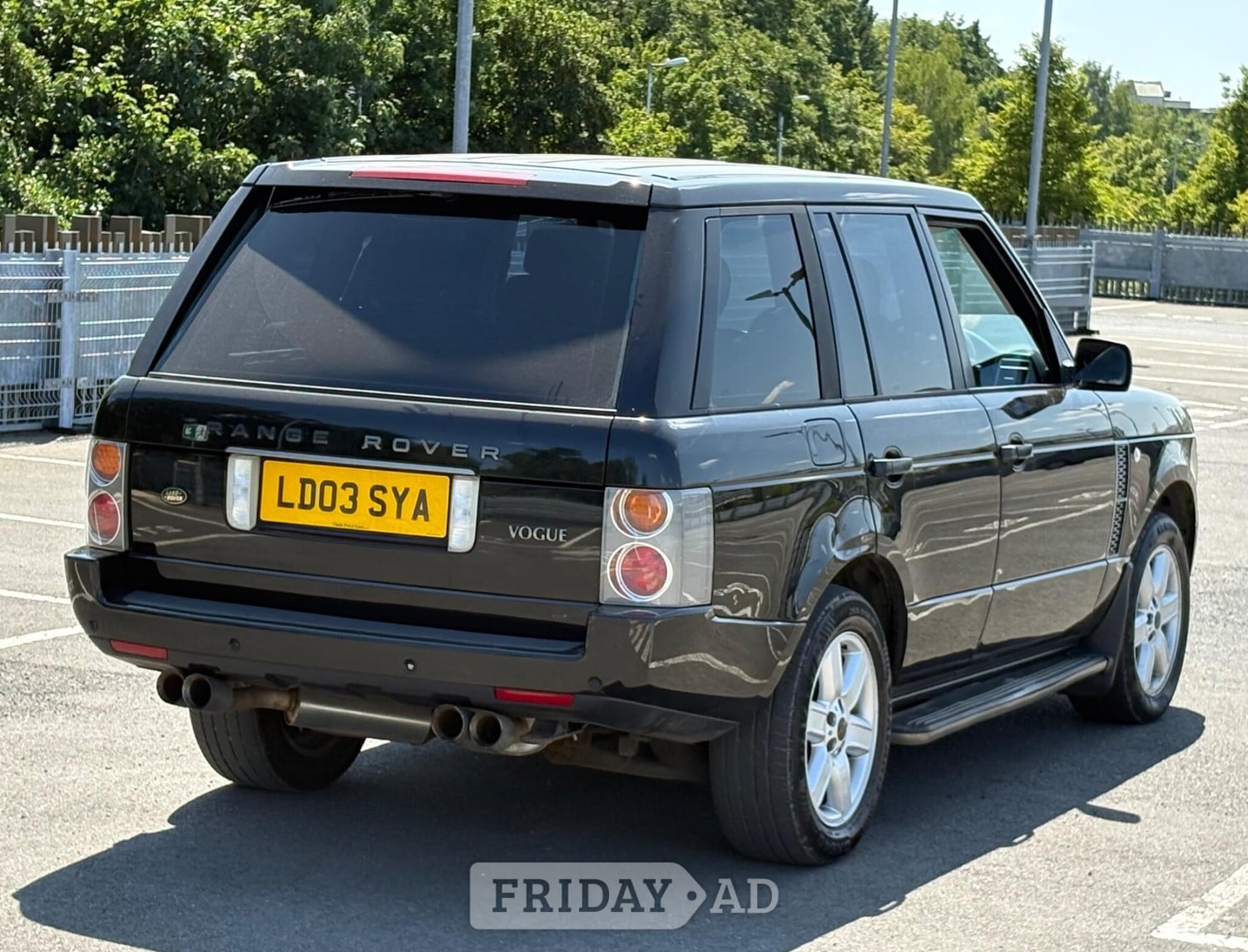 [ berth ]Land Rover Range Rover