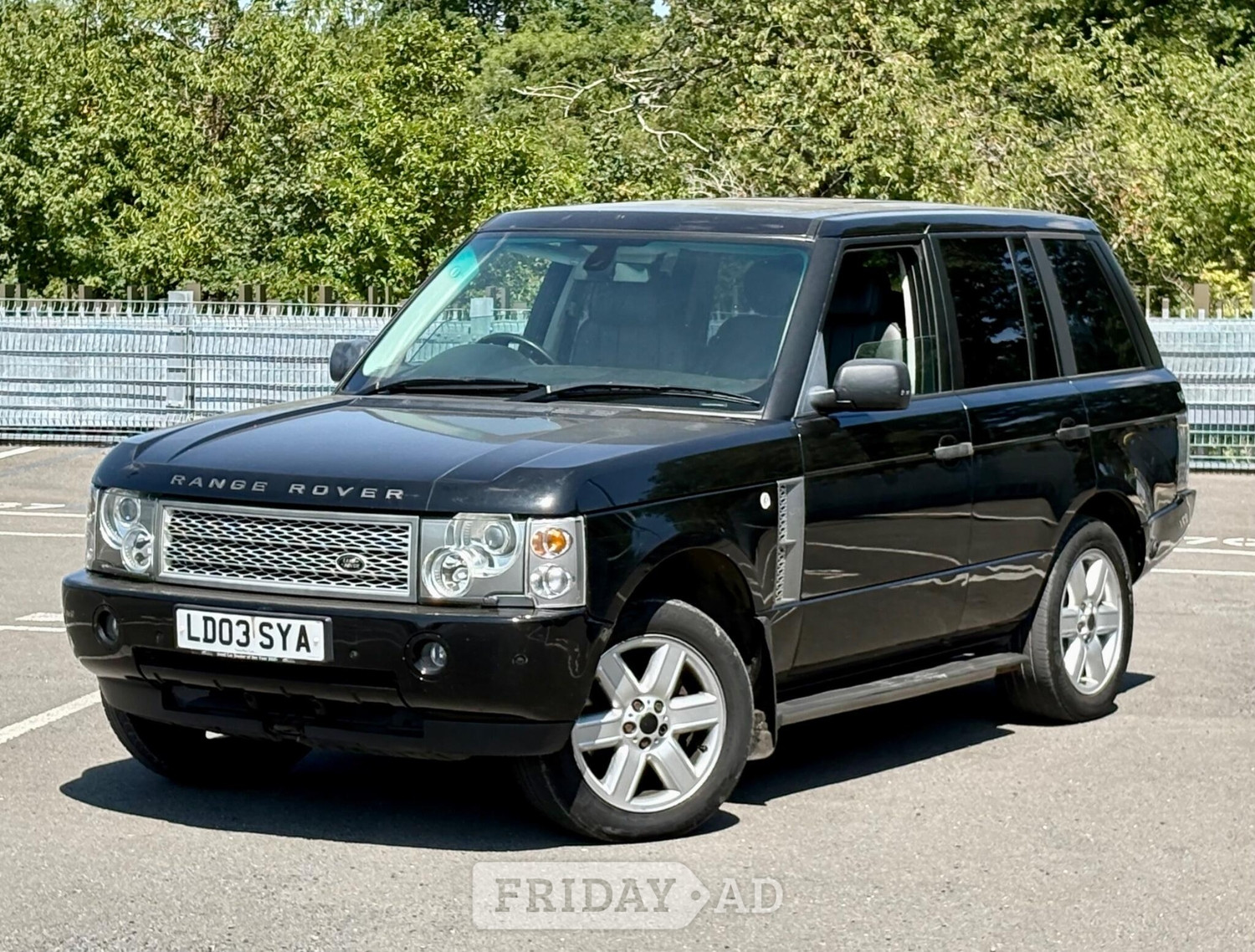 [ berth ]Land Rover Range Rover