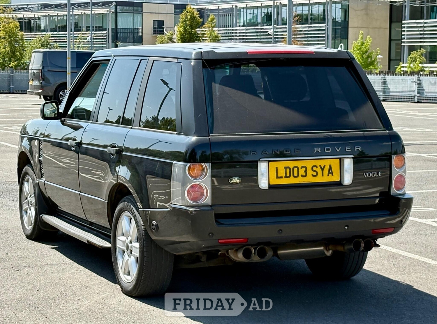 Land Rover Range Rover 2003 - Cars in Uxbridge