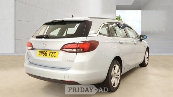 Vauxhall Astra Farnham