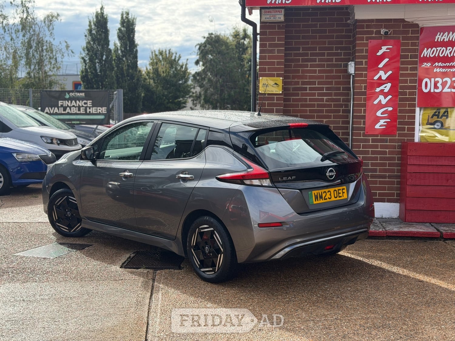 Nissan LEAF 2023 - Cars