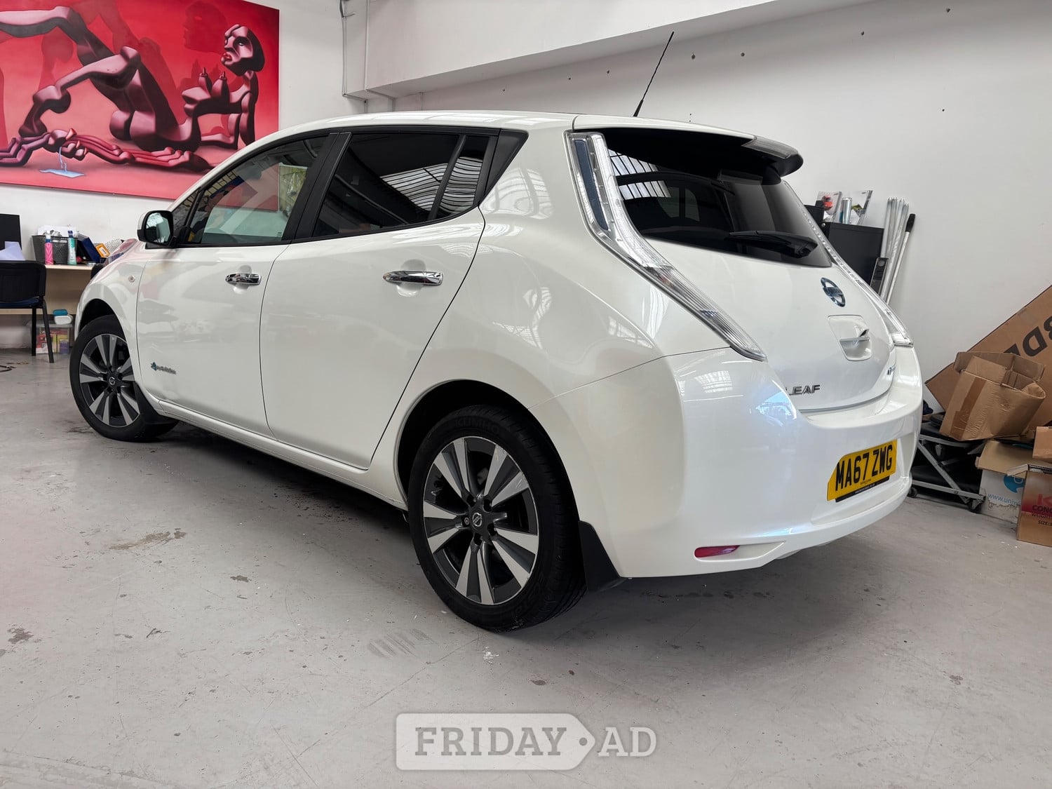 [ berth ]Nissan LEAF