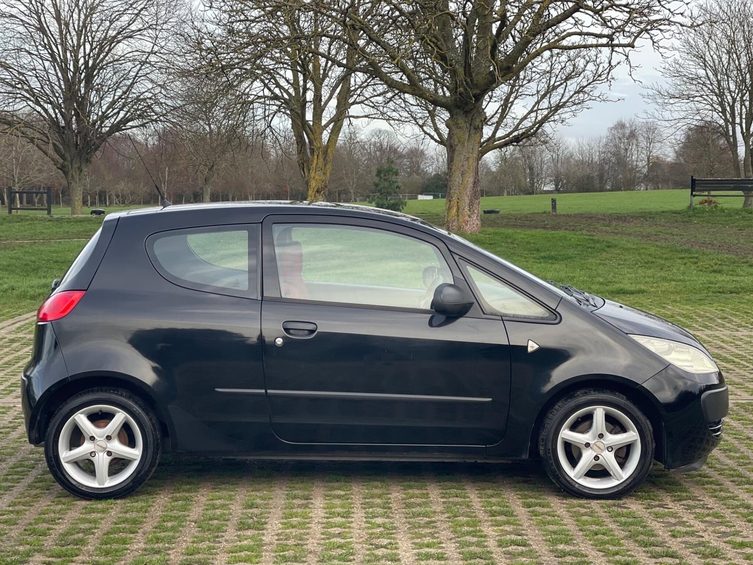 Mitsubishi Colt 2007 - Cars