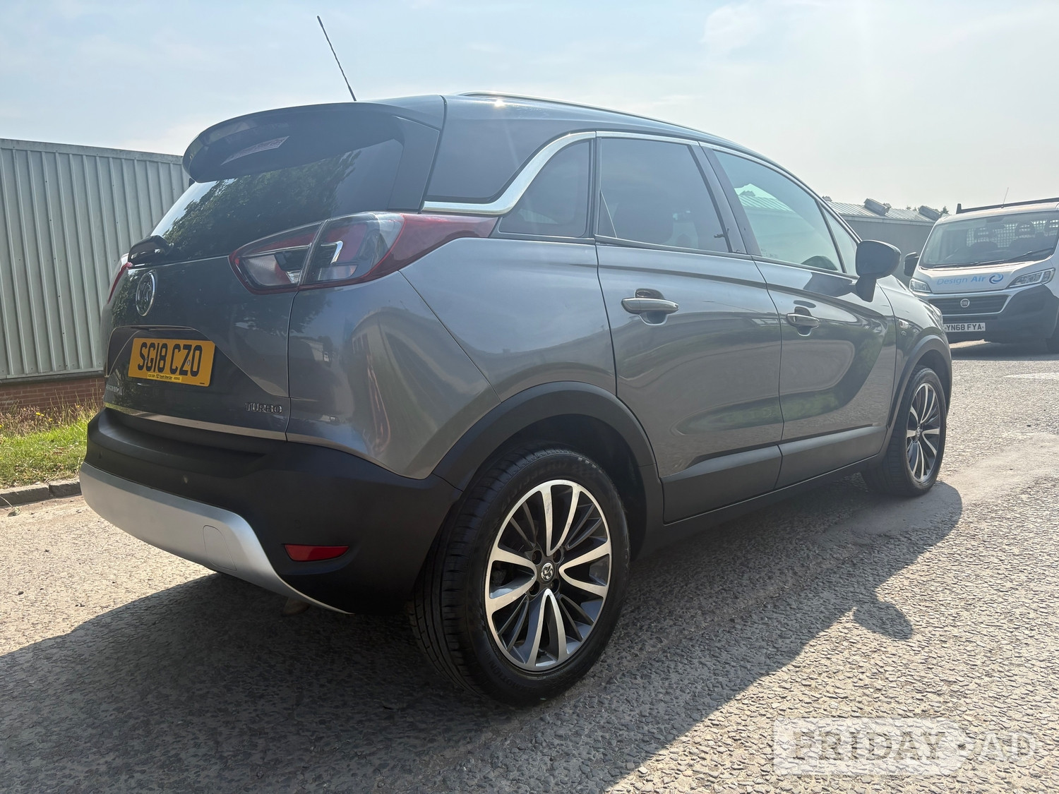 [ berth ]Vauxhall Crossland X