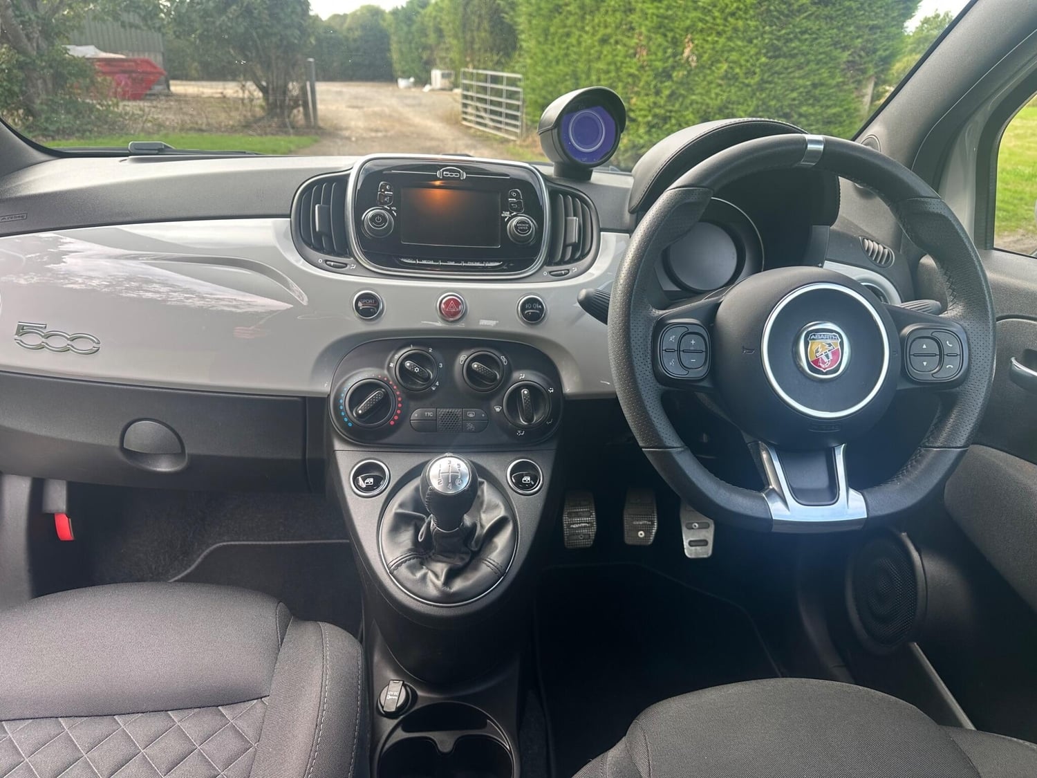 [ berth ]Abarth 595