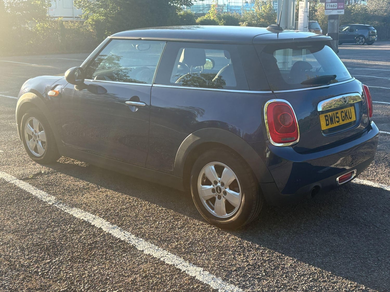 Mini Hatch 2015 - Cars in East Molesey