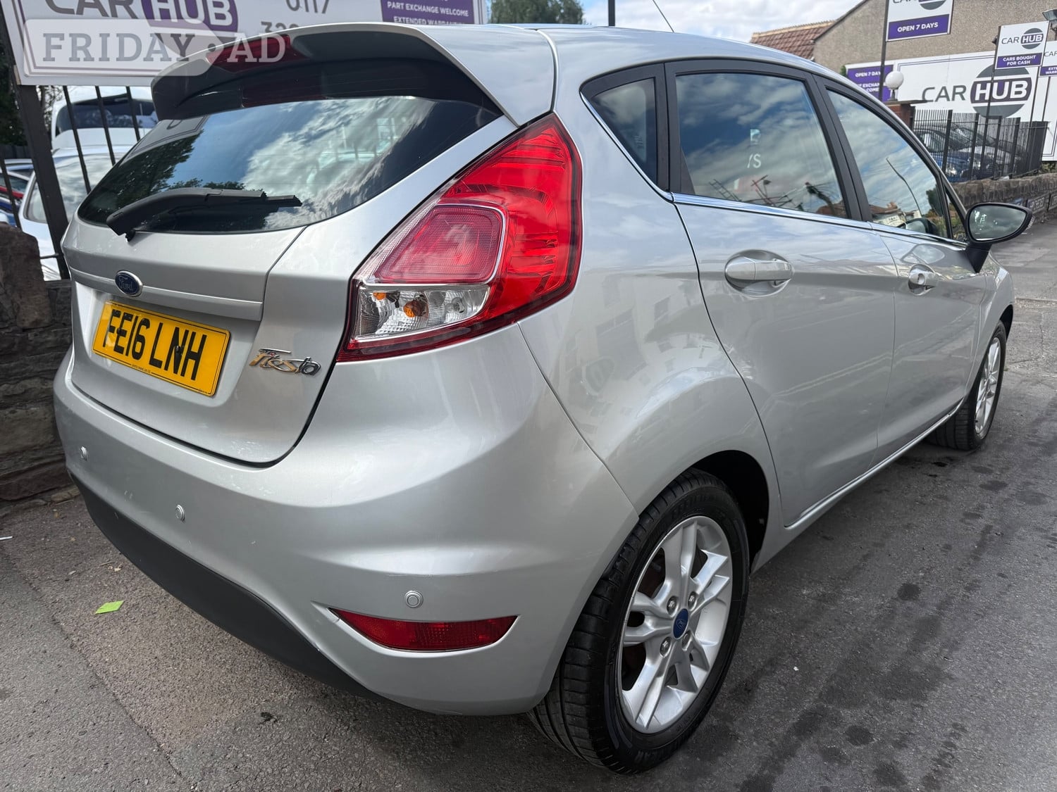 Ford Fiesta 2016 - Cars
