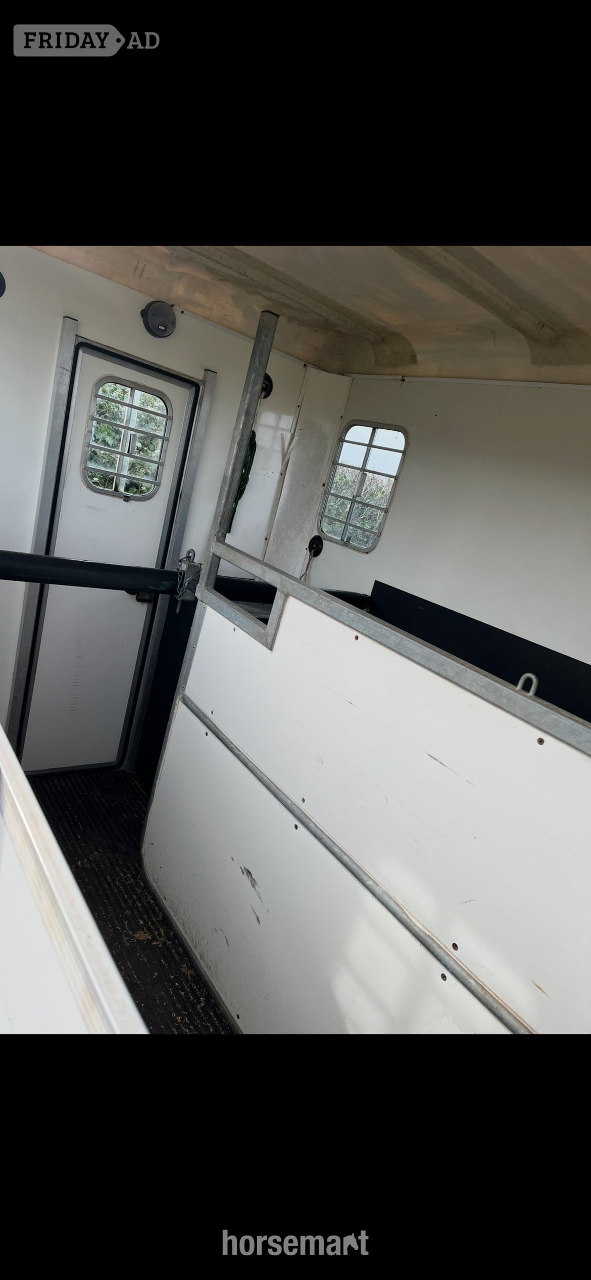 Equi-Trek Equitrek M  Horse Trailer - Trailers & Horseboxes