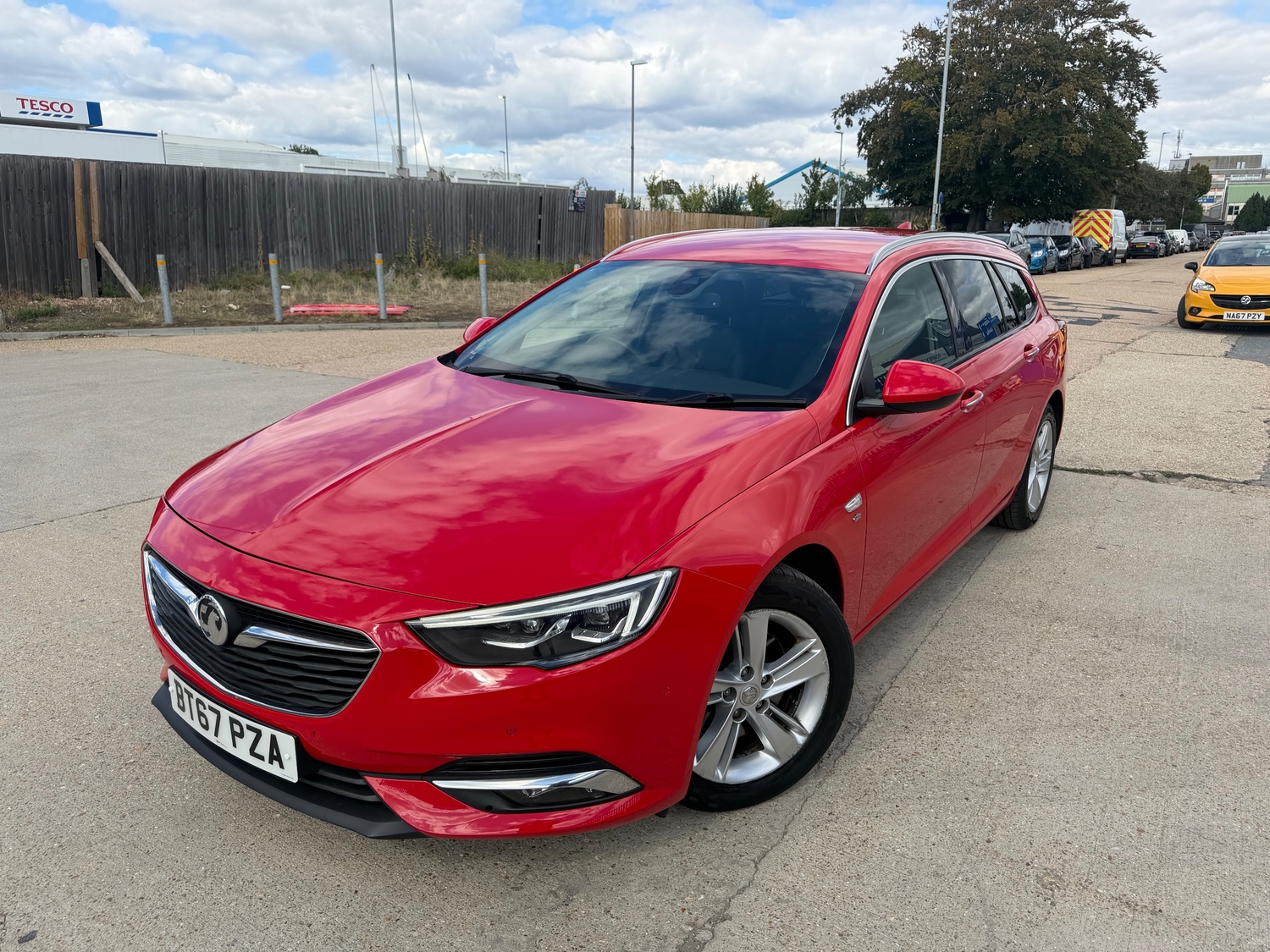 [ berth ]Vauxhall Insignia