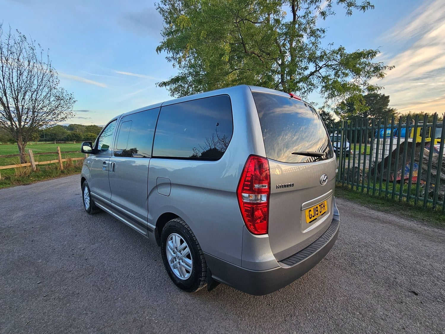 Hyundai i800 2019 - Cars in Reading