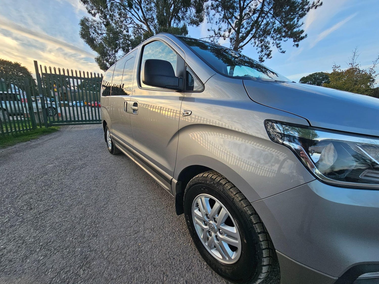 Hyundai i800 2019 - Cars