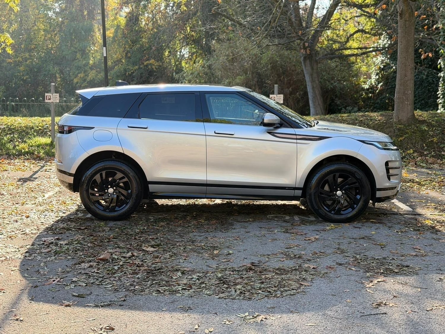 Land Rover Range Rover Evoque 2019 - Cars in Uxbridge