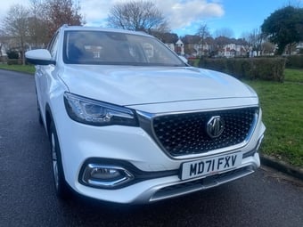 MG HS 2022