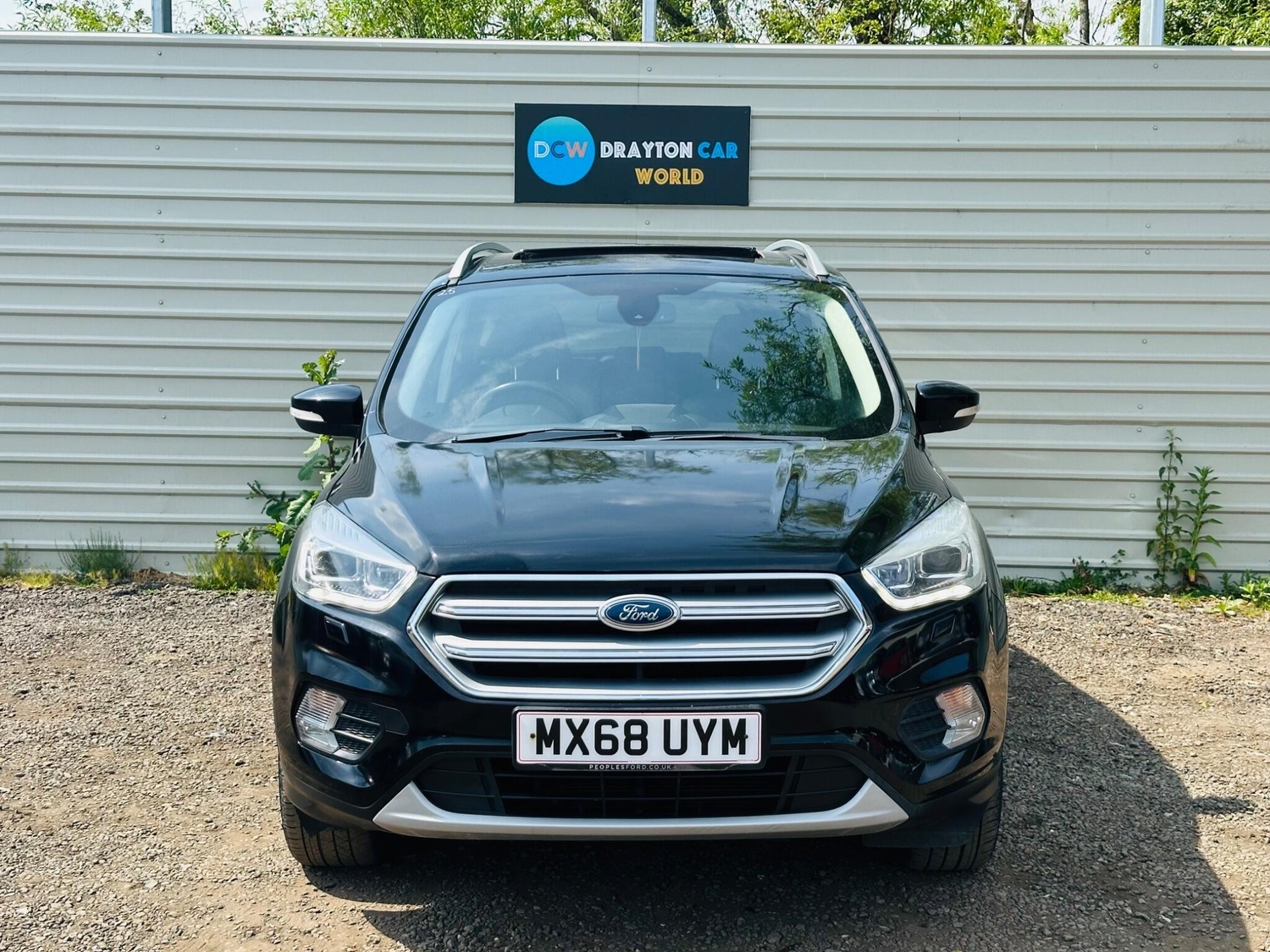 [ berth ]Ford Kuga