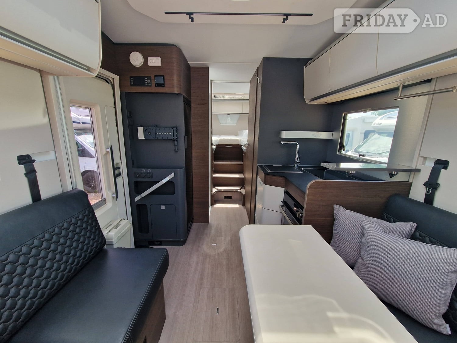 Adria Coral XL Plus Coral Supreme 670 DL Highbridge