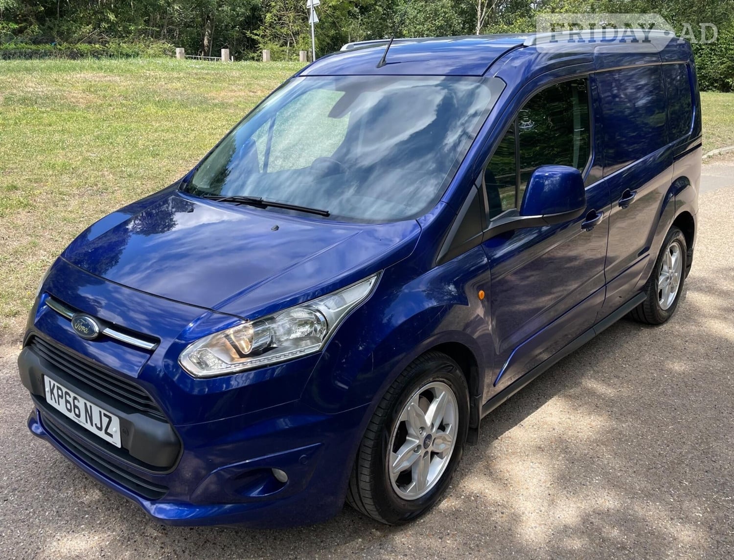 [ berth ]Ford Transit Connect