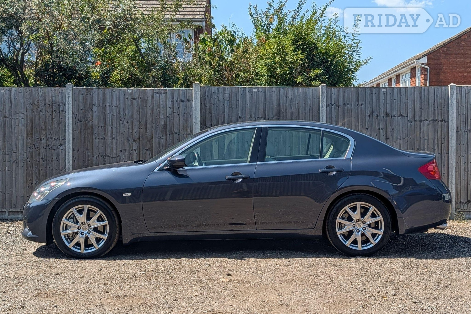 Infiniti G37 2011 - Cars in Bexley