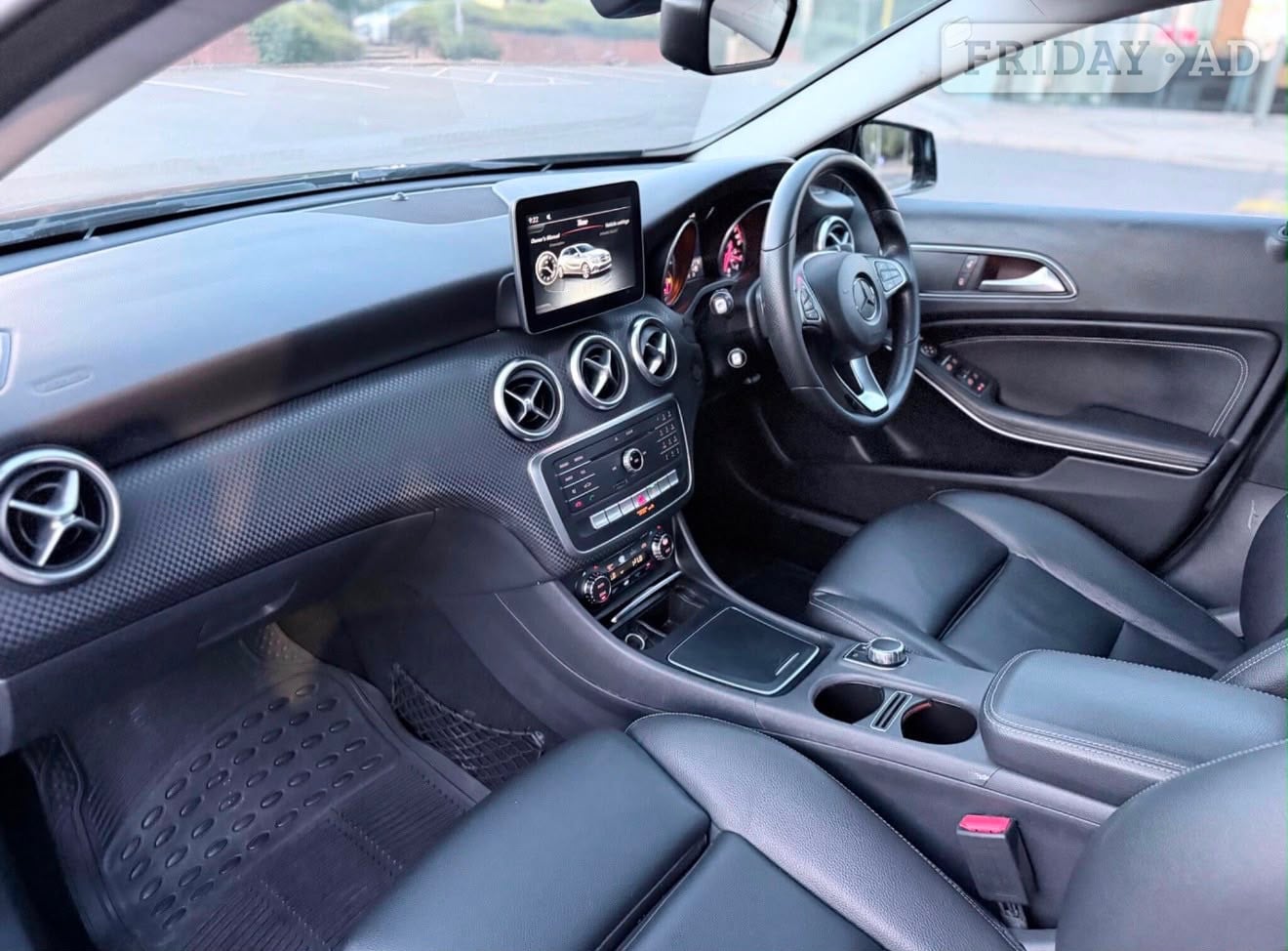 [ berth ]Mercedes-Benz A Class