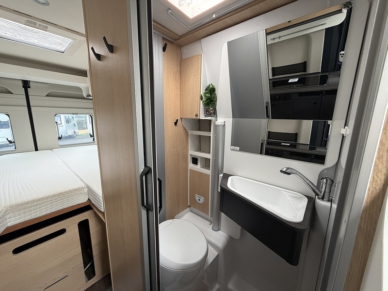 Sunlight , (2026) - Motorhomes & Caravans in Stafford