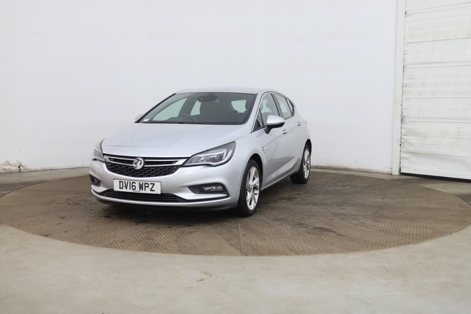 [ berth ]Vauxhall Astra