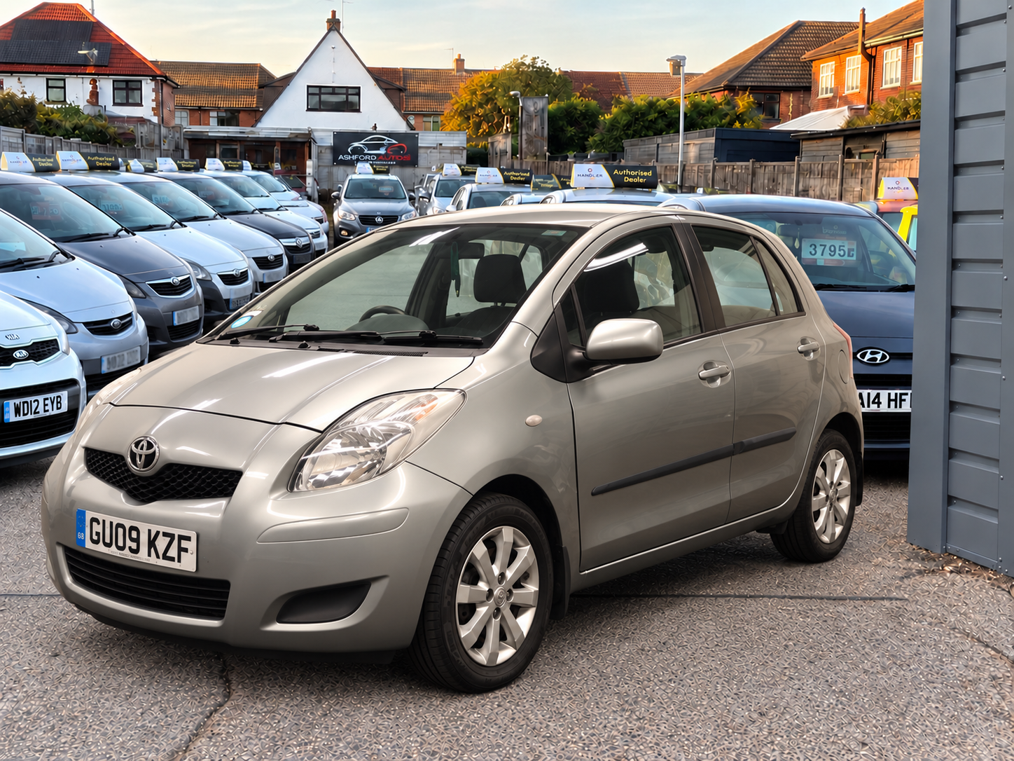 Toyota Yaris Ashford