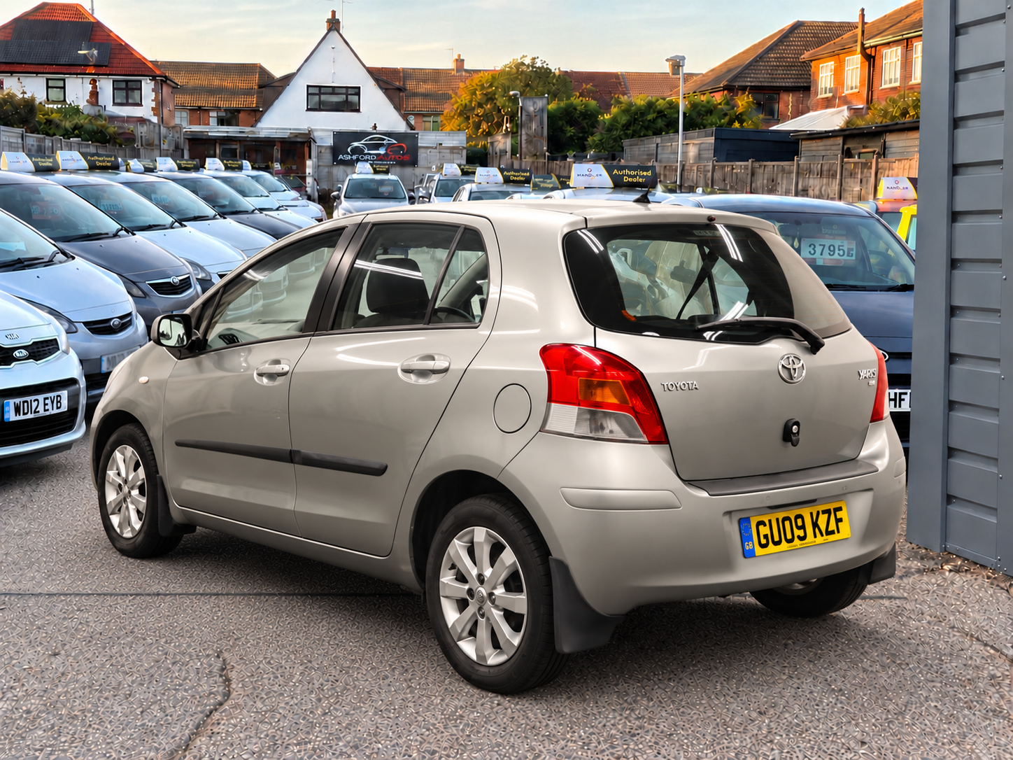 [ berth ]Toyota Yaris