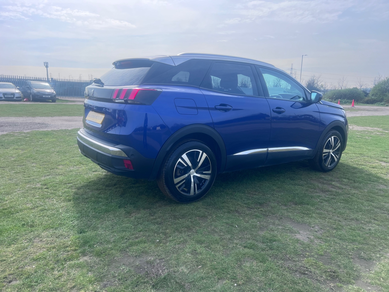 Peugeot 3008 2020 - Cars in Havering