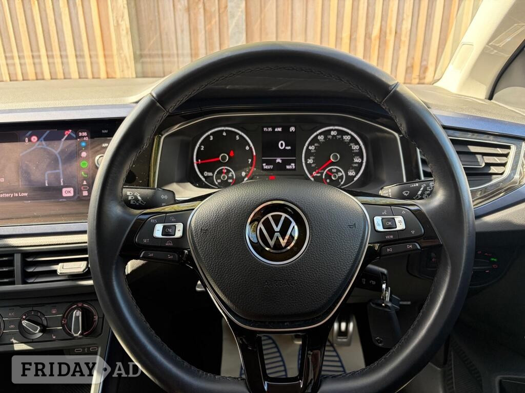 Volkswagen Polo 2020 - Cars