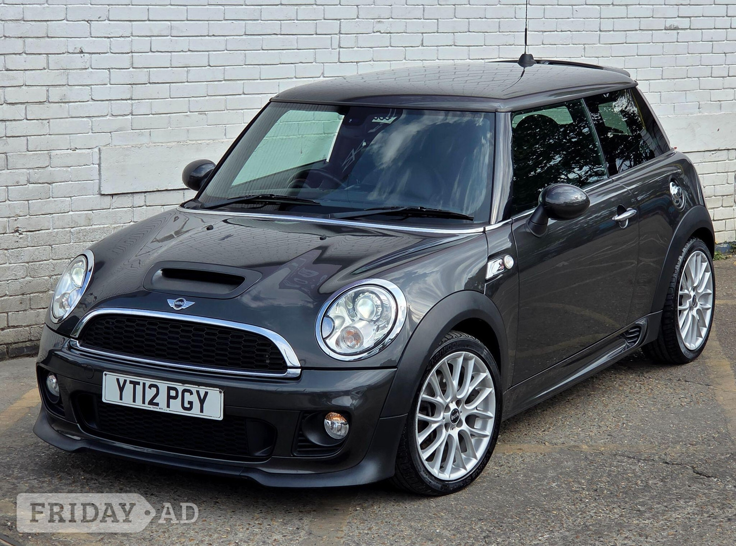 Mini Hatch 2012 in Ashford