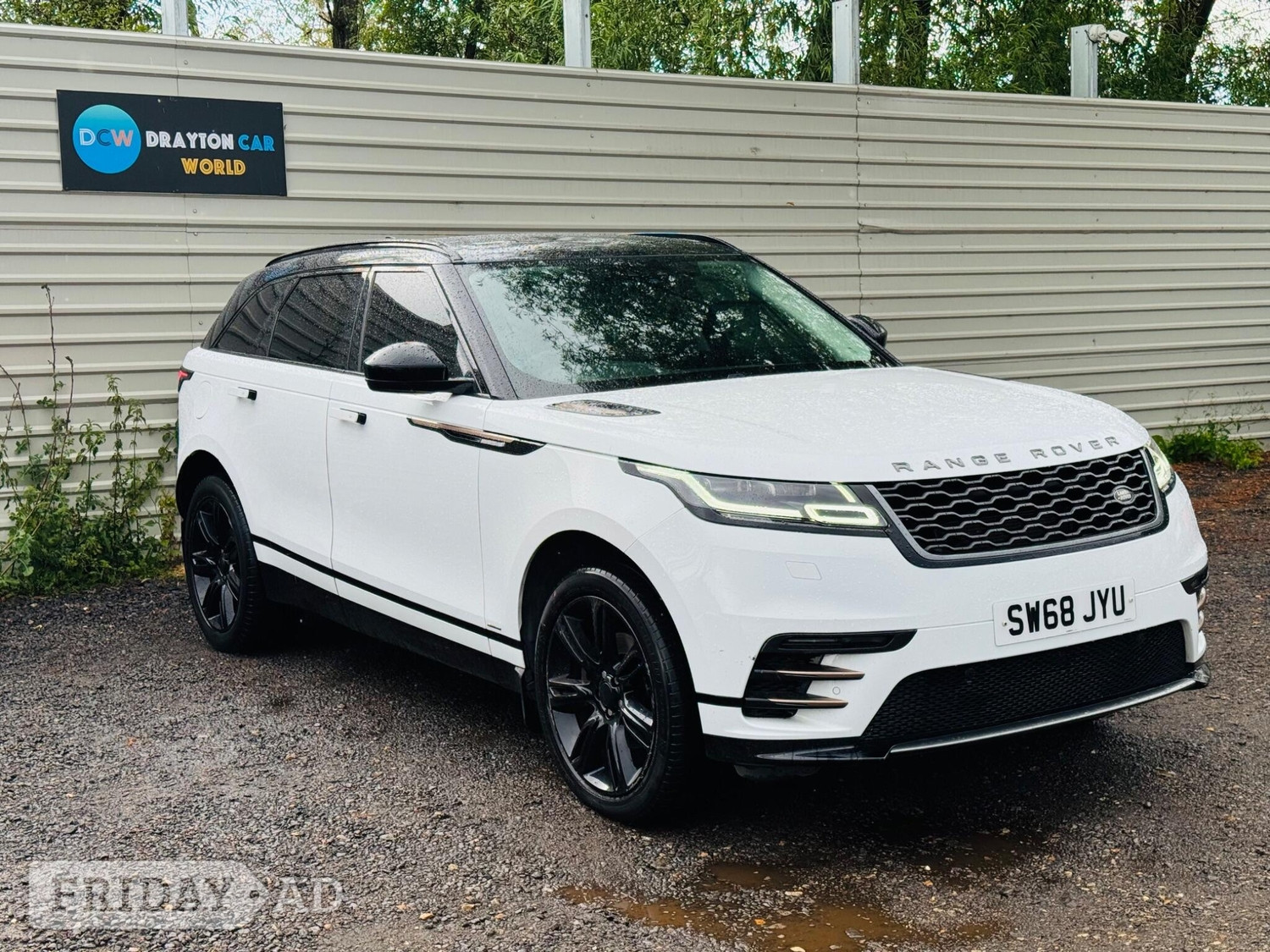 Land Rover Range Rover Velar 2018 - Cars in Hillingdon