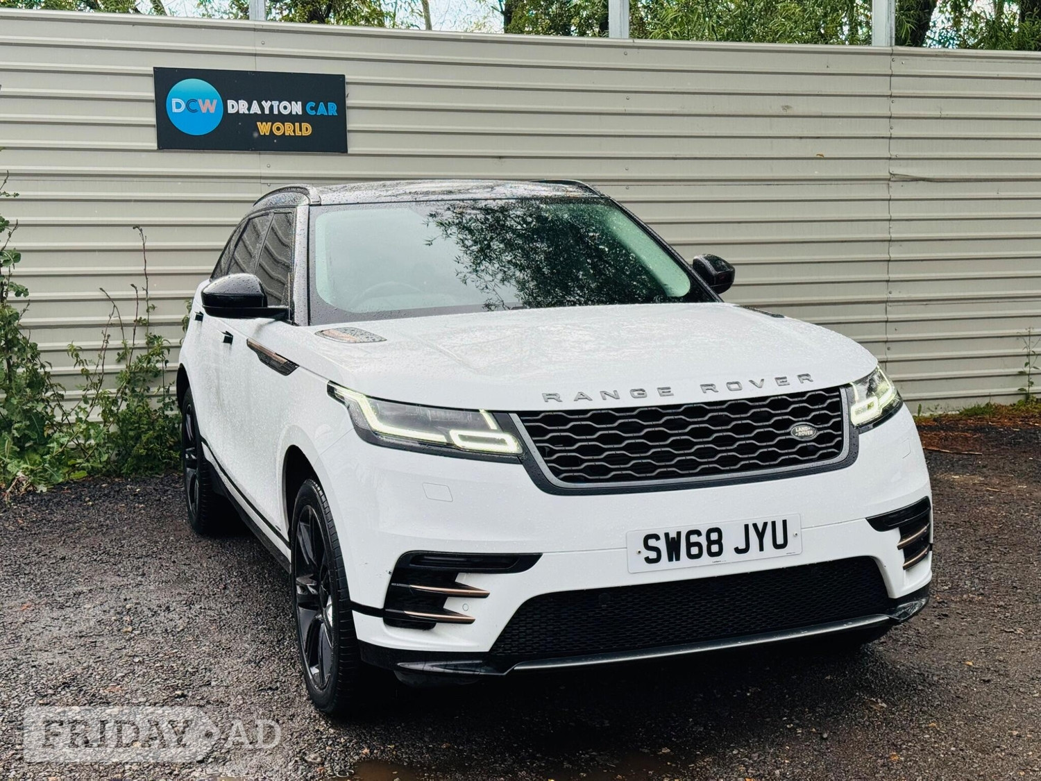 Land Rover Range Rover Velar 2018 in Hillingdon