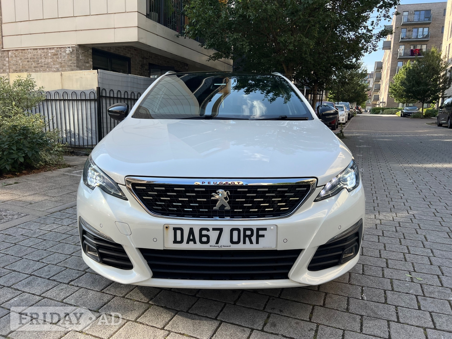 Peugeot 308 SW 2017 in Wembley