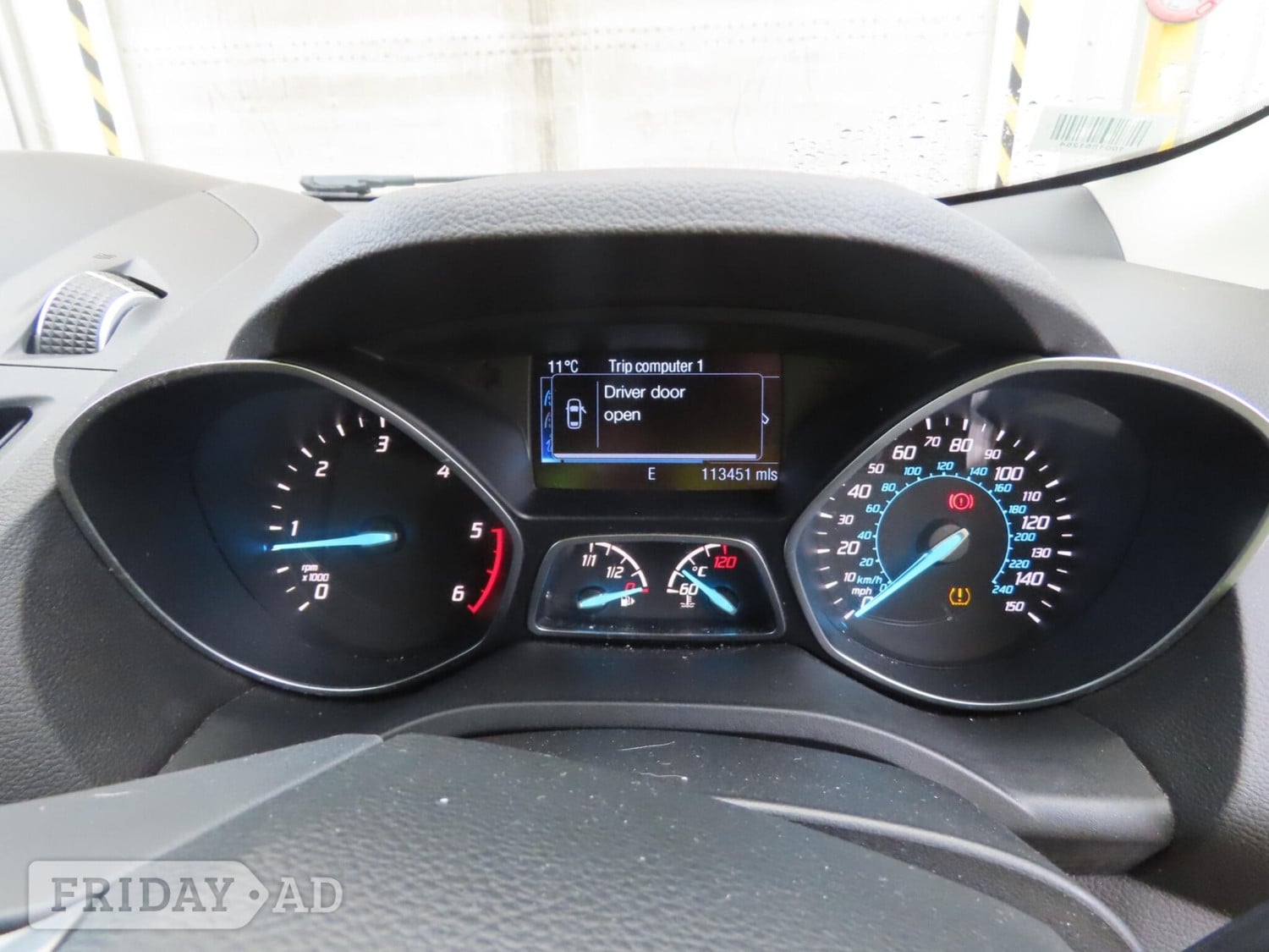 [ berth ]Ford Kuga